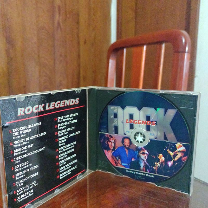 Cd Rock Legends - 18 Hits. Importado Inglaterra. | Stardust Usado