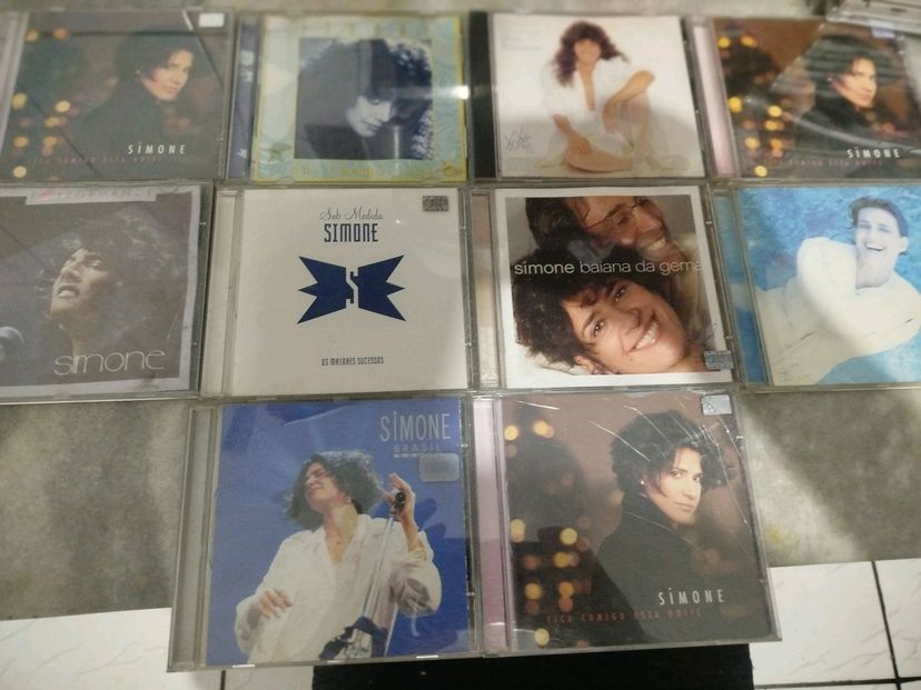Cd Simone Diversos Títulos | Item de Música Cds Usado 140121425 | enjoei
