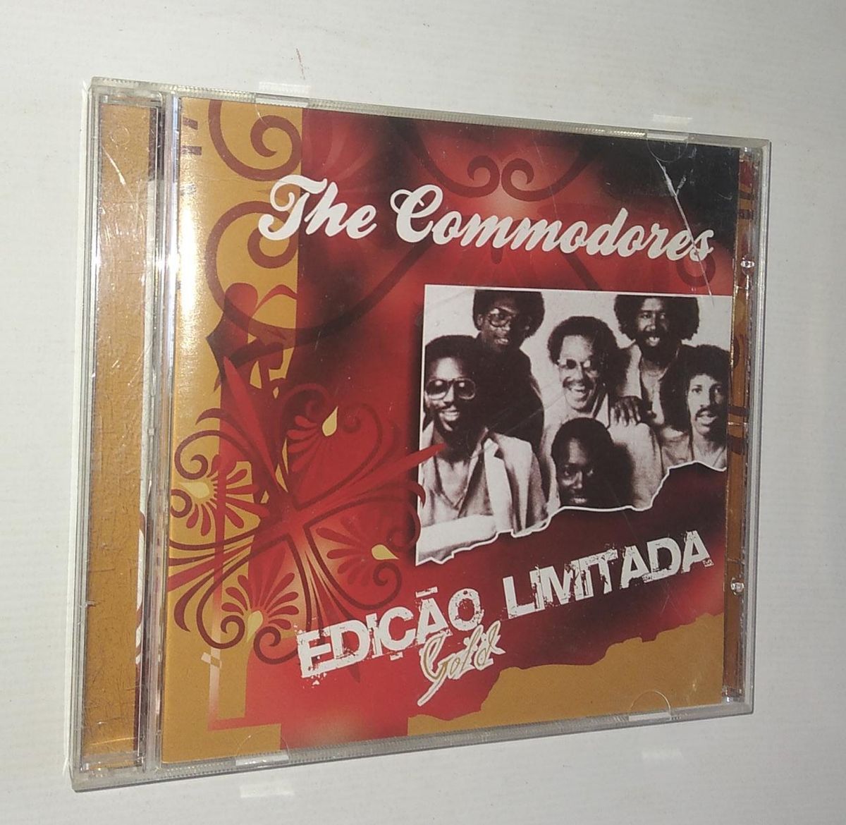 Cd The Commodores Gold Edição Limitada 18054 Item De Música