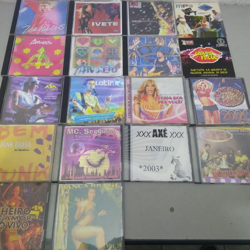 Cd com Musicas Antigas Dance Vol 1 | Item de Música Usado 82515983 | enjoei