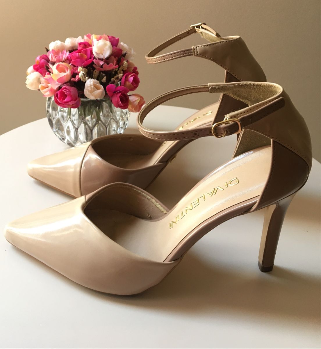 sapato salto fino nude