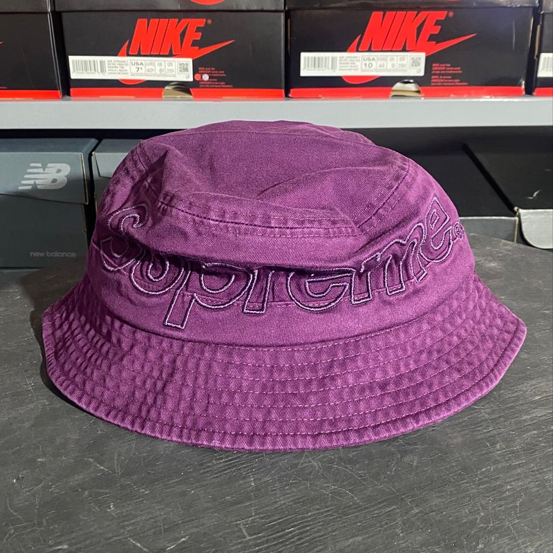 Chapéu Bucket Hat Supreme Outline Crusher Dark Purple | Chapéu