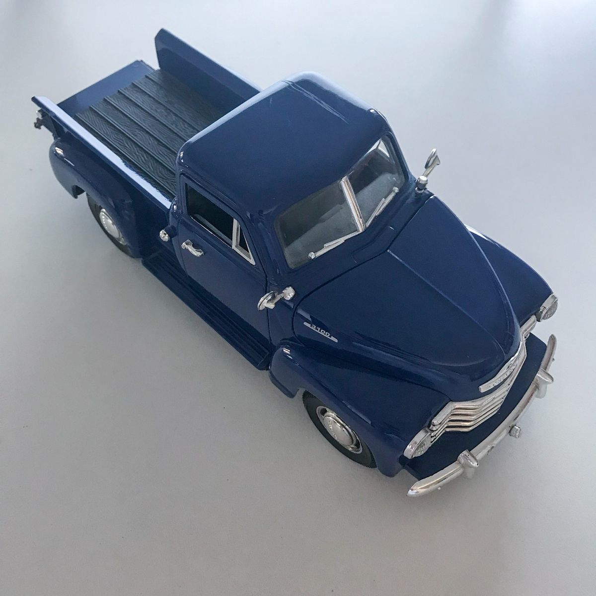 1947-1953 CHEVY CHEVROLET Pickup Camion Rare 1:64 Miniature Diorama