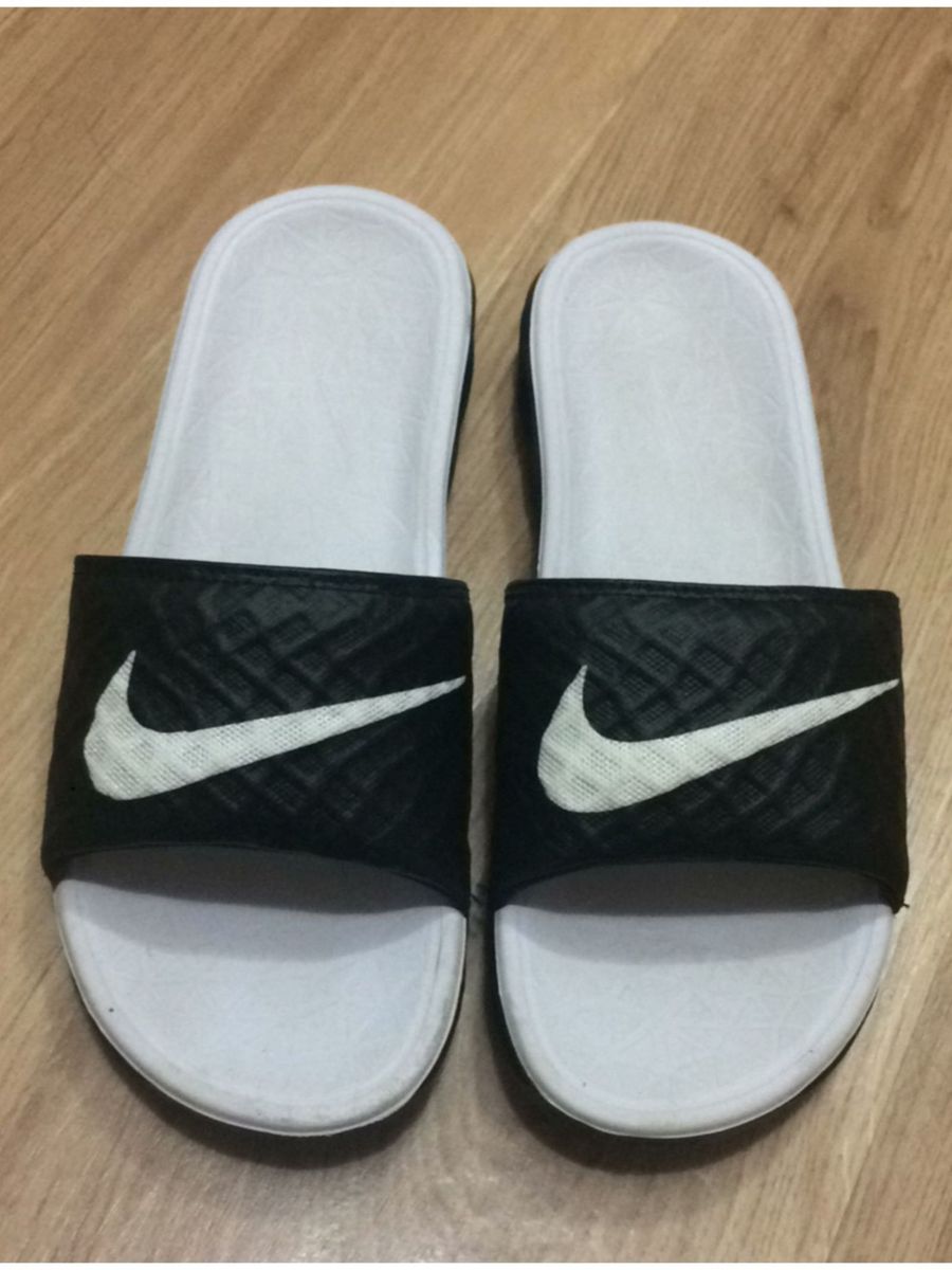 nike rasteirinha