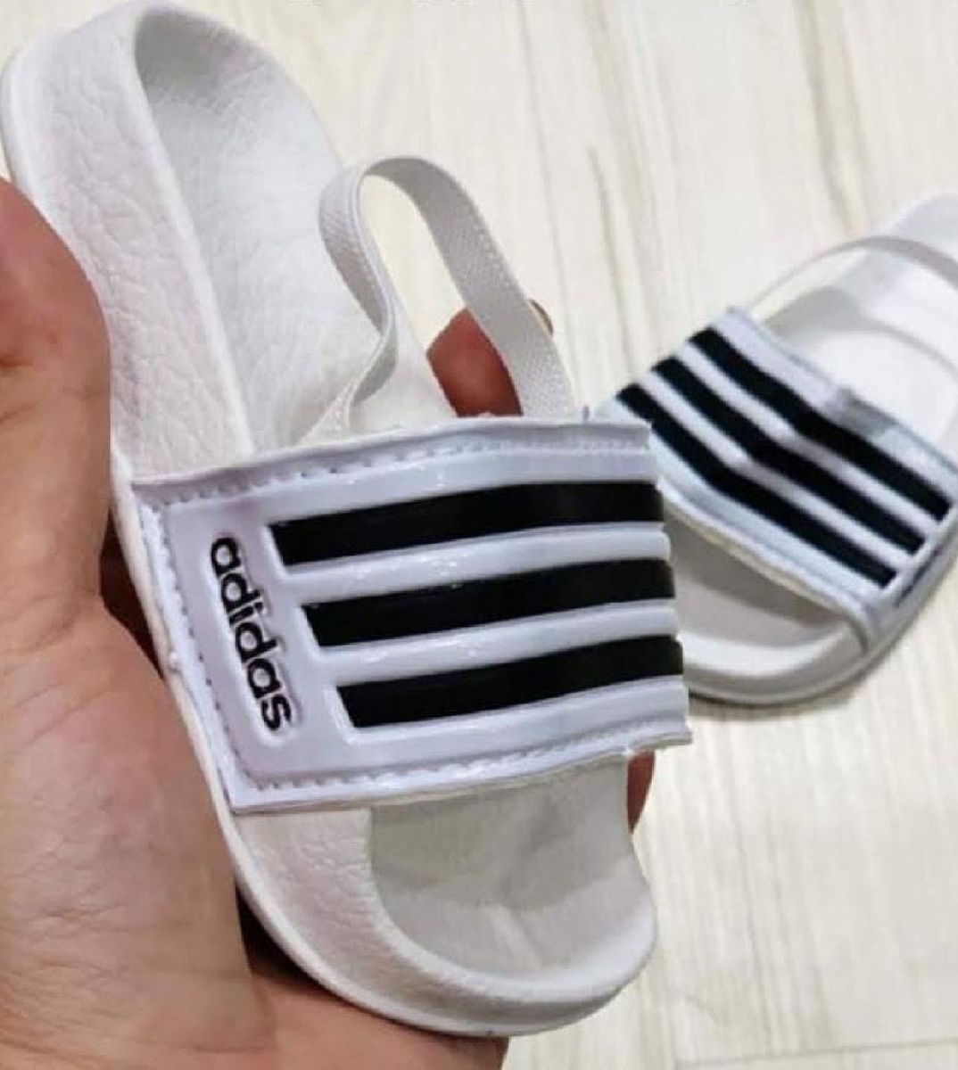 chinelo adidas bebe