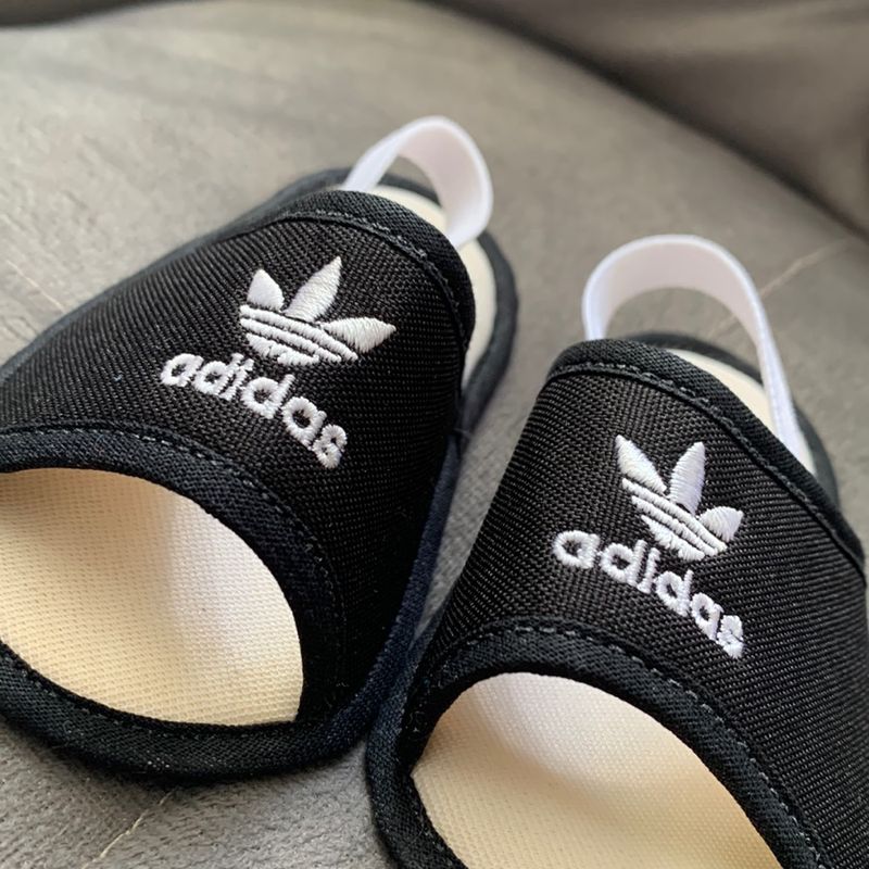 Chinelo store adidas baby