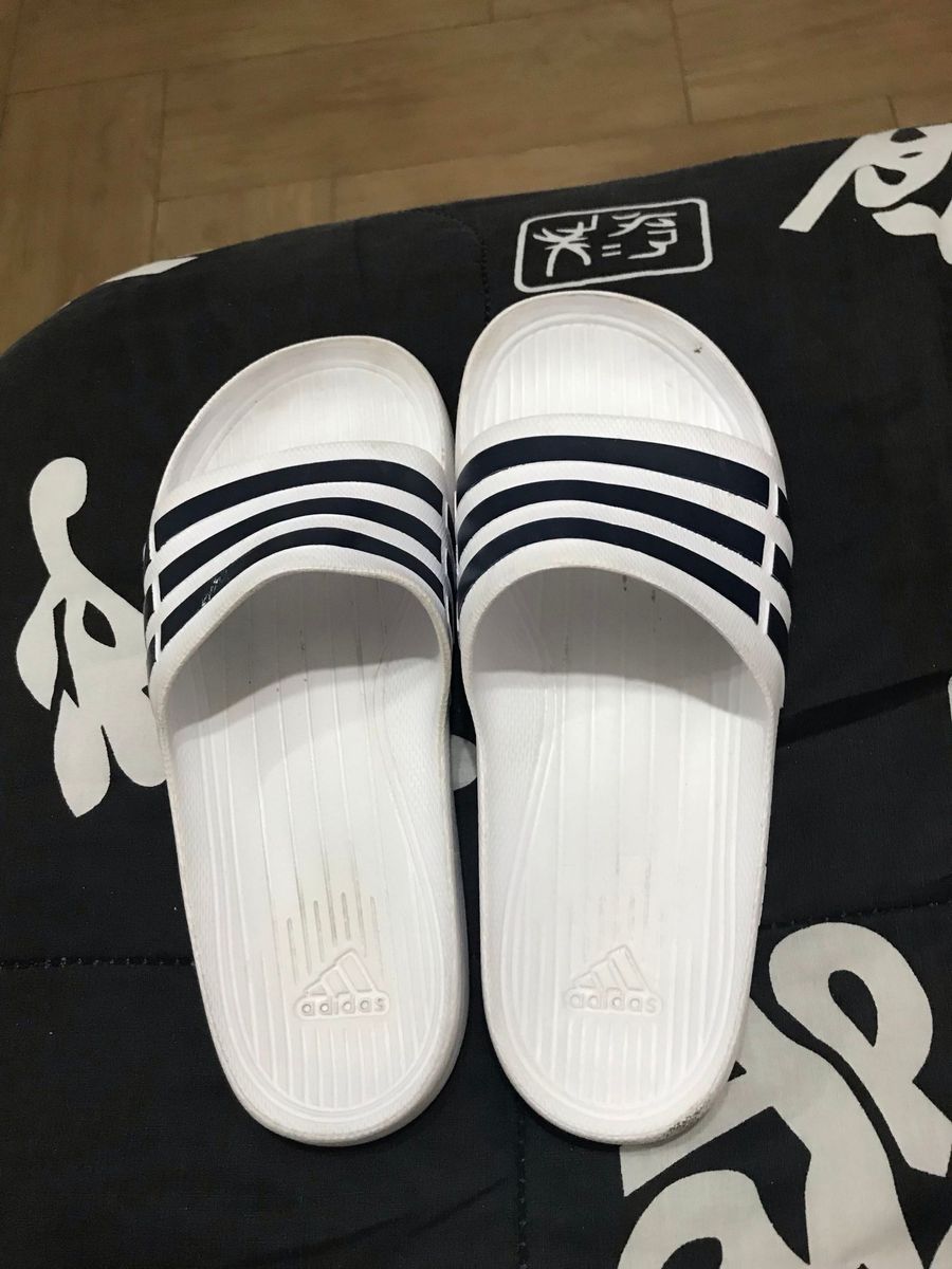 rasteirinha adidas