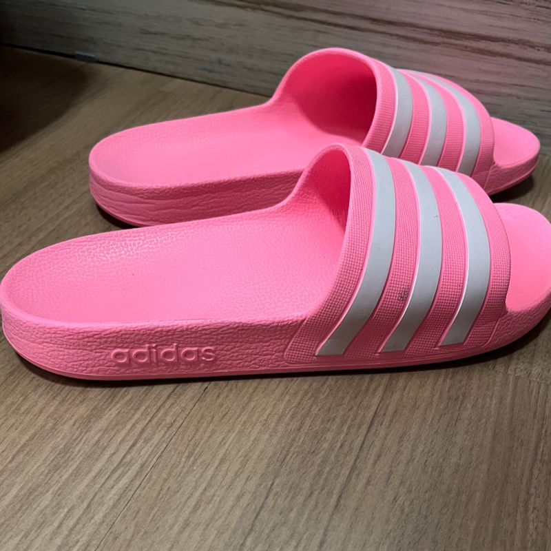 Chinela best sale adidas rosa