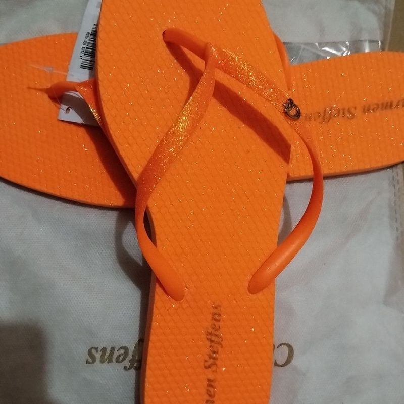 Chinelo clearance c steffens