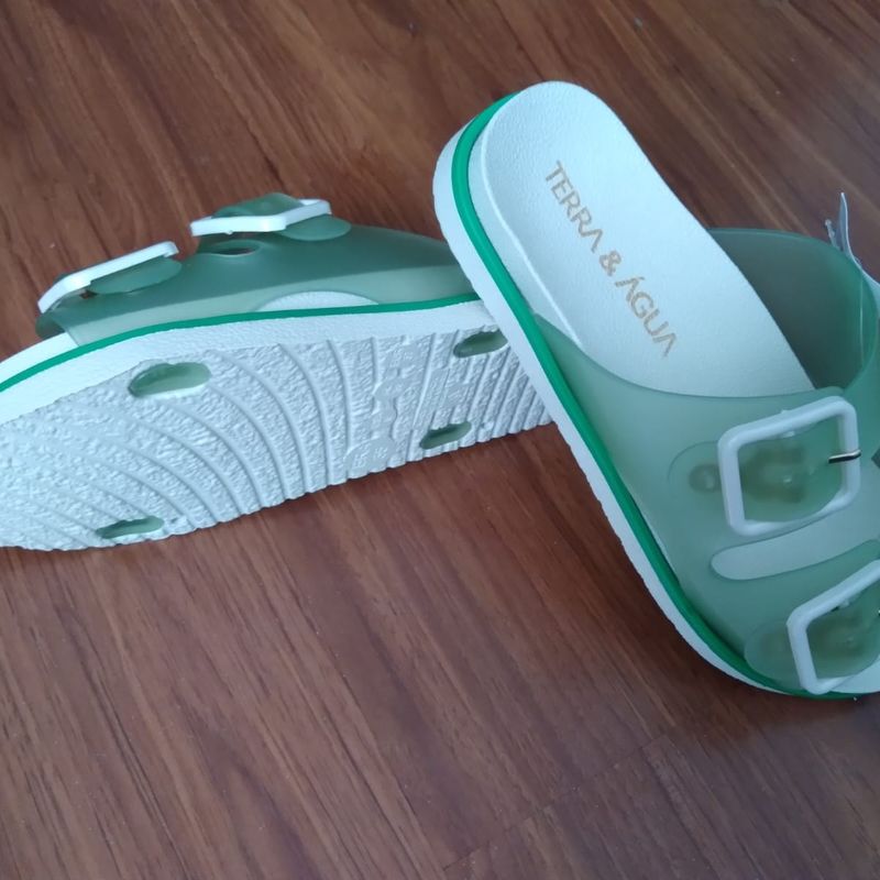 Chinelo Confort Terra e Água Verde Transparente Ortopédico Rasteira  Feminina Terra água Nunca Usado 81045577 enjoei