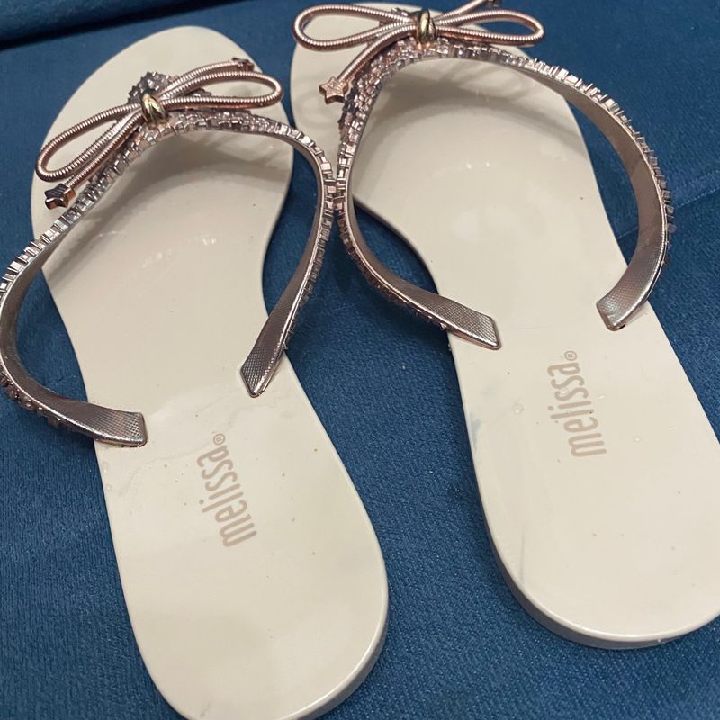 Chinelo de best sale dedo melissa