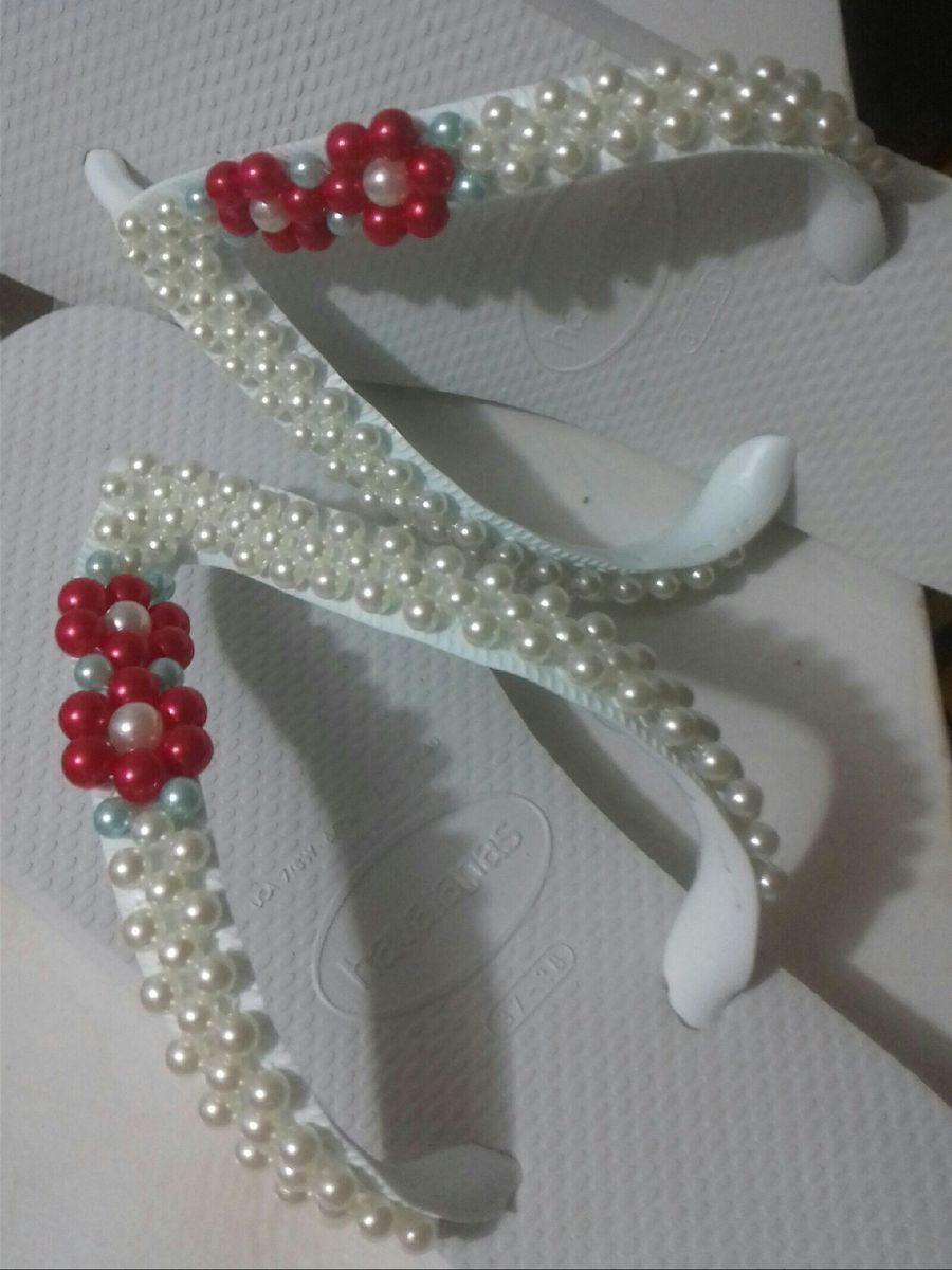 sandalias decoradas com perola