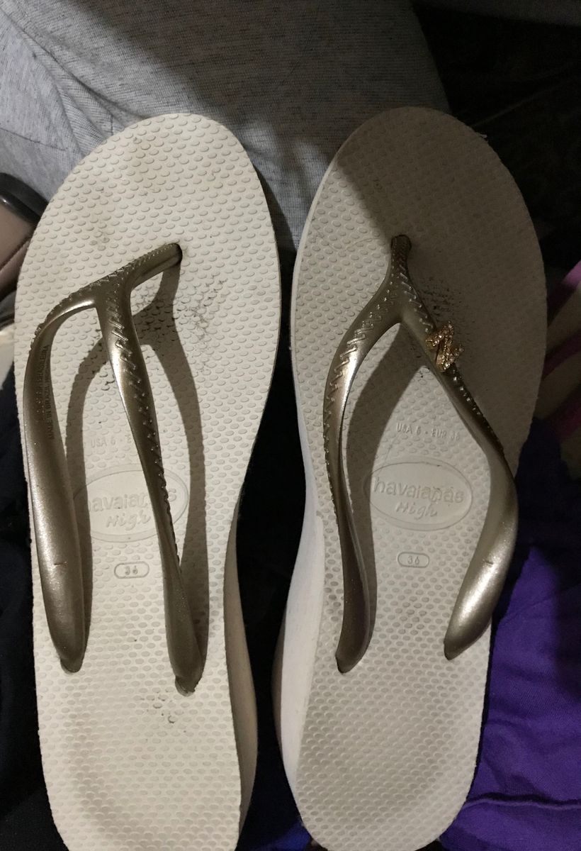 havaianas com salto plataforma