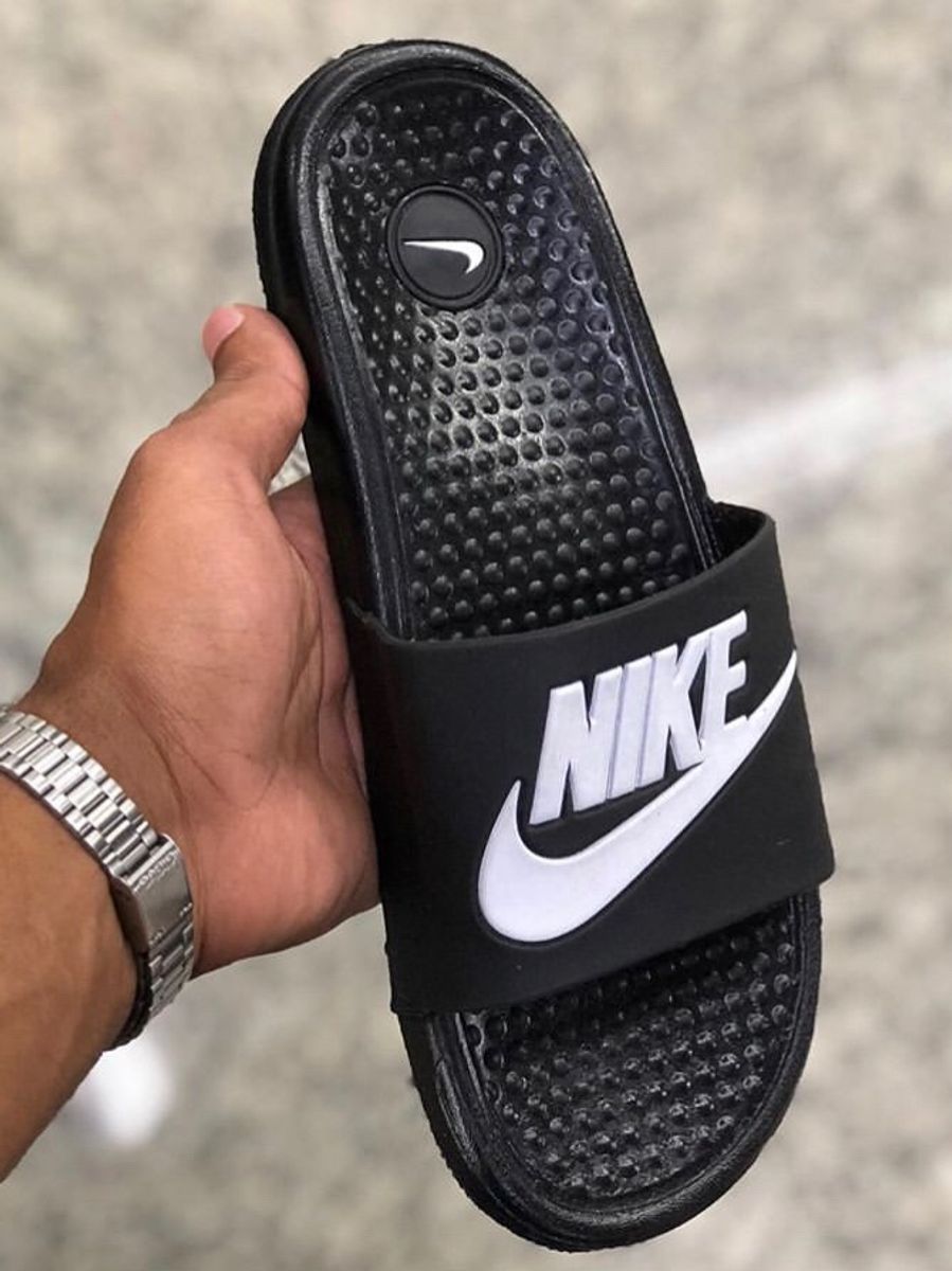 chinelo da nike novo lançamento