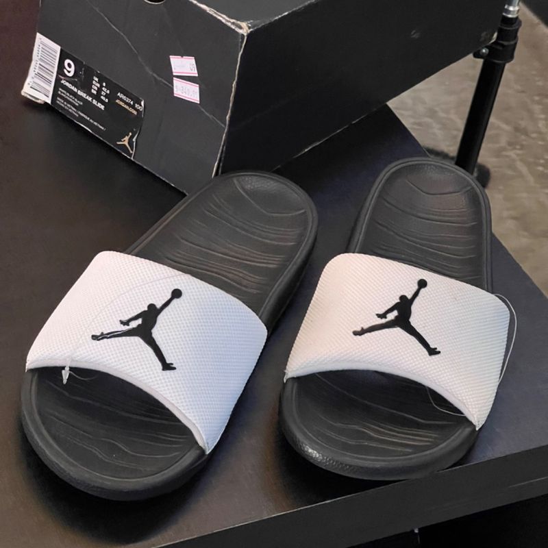 Chinelo Nike Jordan Break Slid | Jordan Usado 101781427 | enjoei