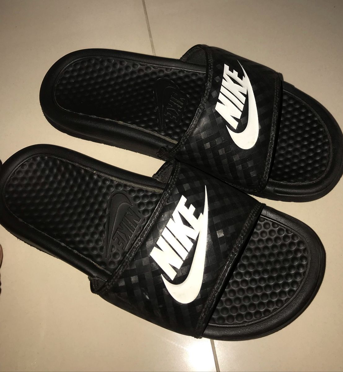 sandalia rasteira nike