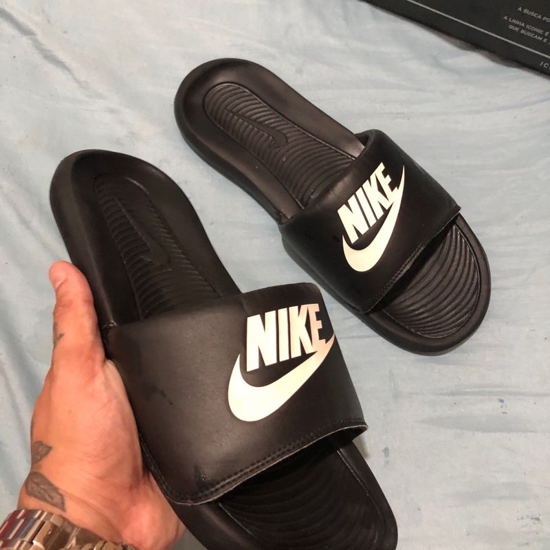 Iconic store nike slides