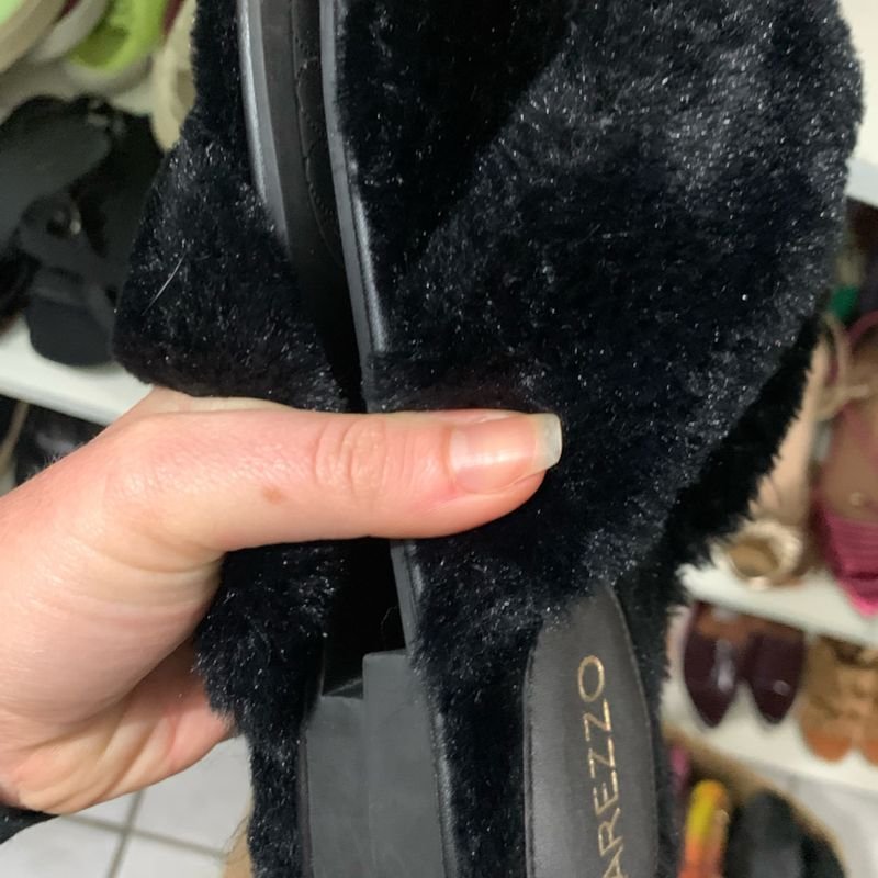 Chinelo Pantufa com Pelo Rasteira Feminina Arezzo Usado 92101059 enjoei