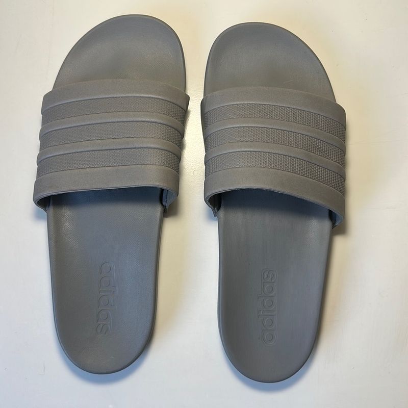 Chinelo adidas adilette cloudfoam 2024 plus