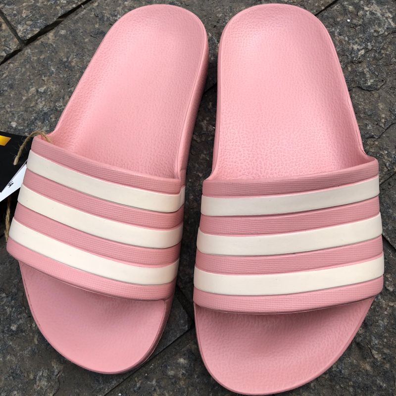 Chinelo adidas best sale adilette rosa