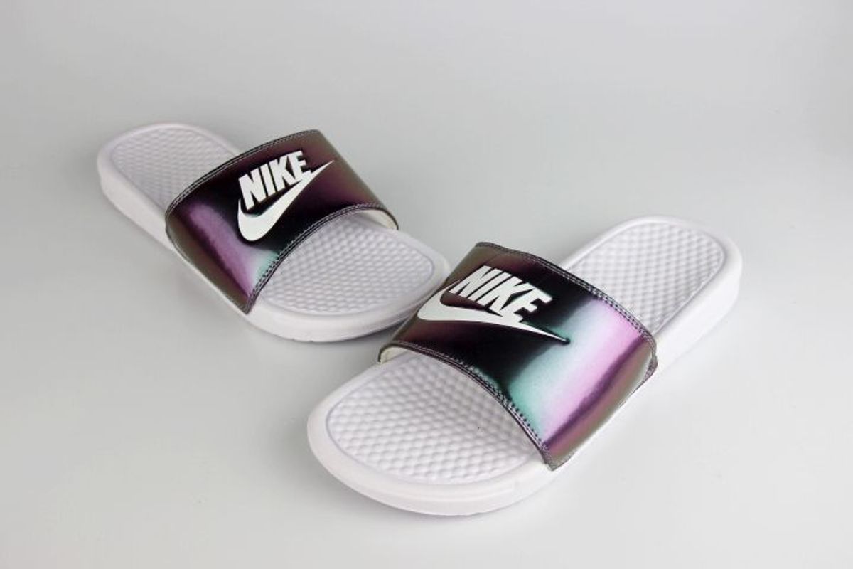 chinelo nike pelucia