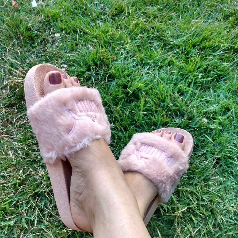 Chinelo best sale fenty rosa