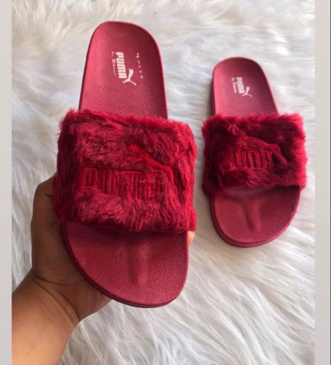 chinelo puma peludo