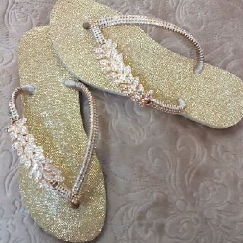 Chinelo Havaianas Personalizado Lv Logo Dourado Com Strass