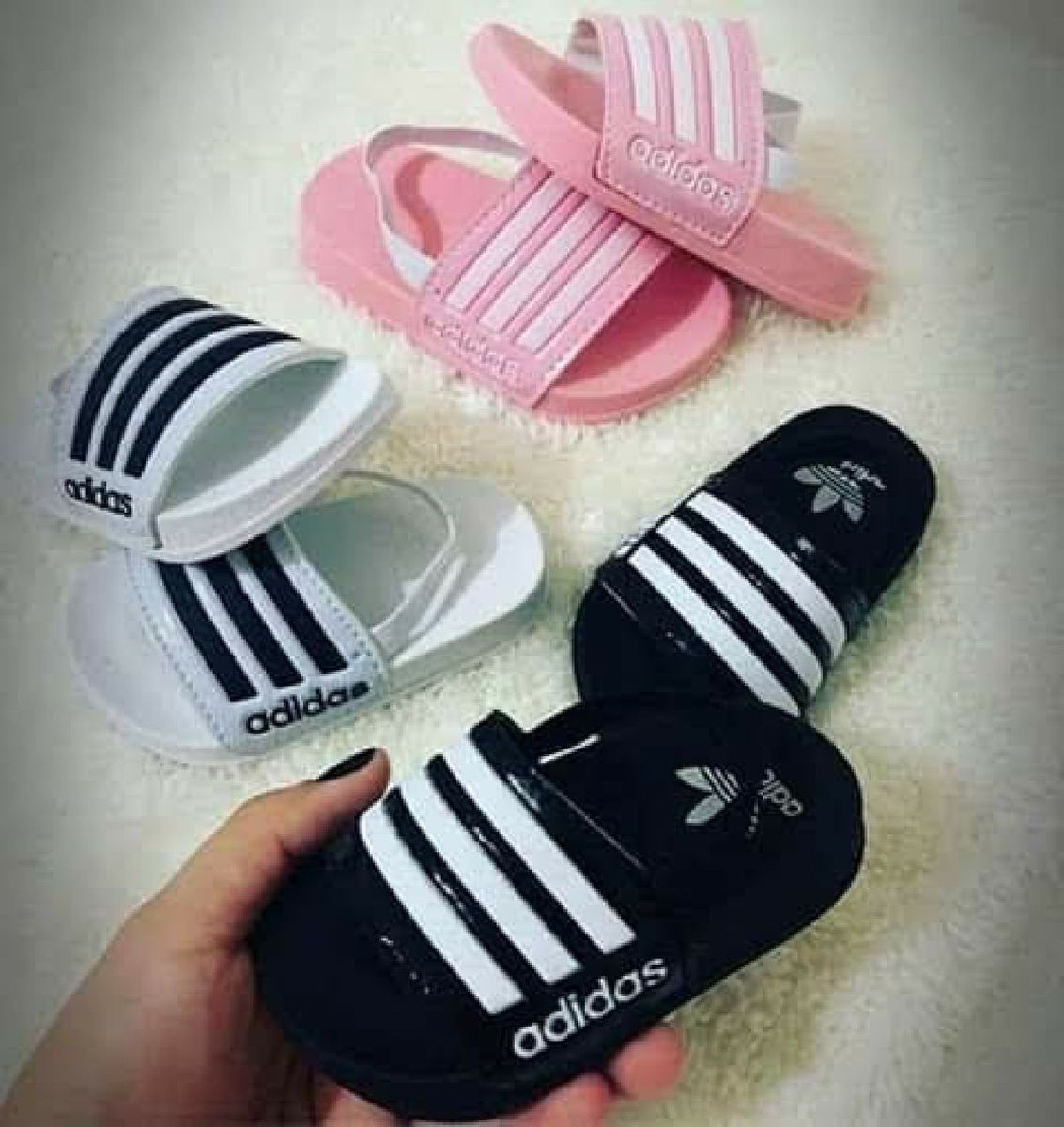 chinelo adidas baby