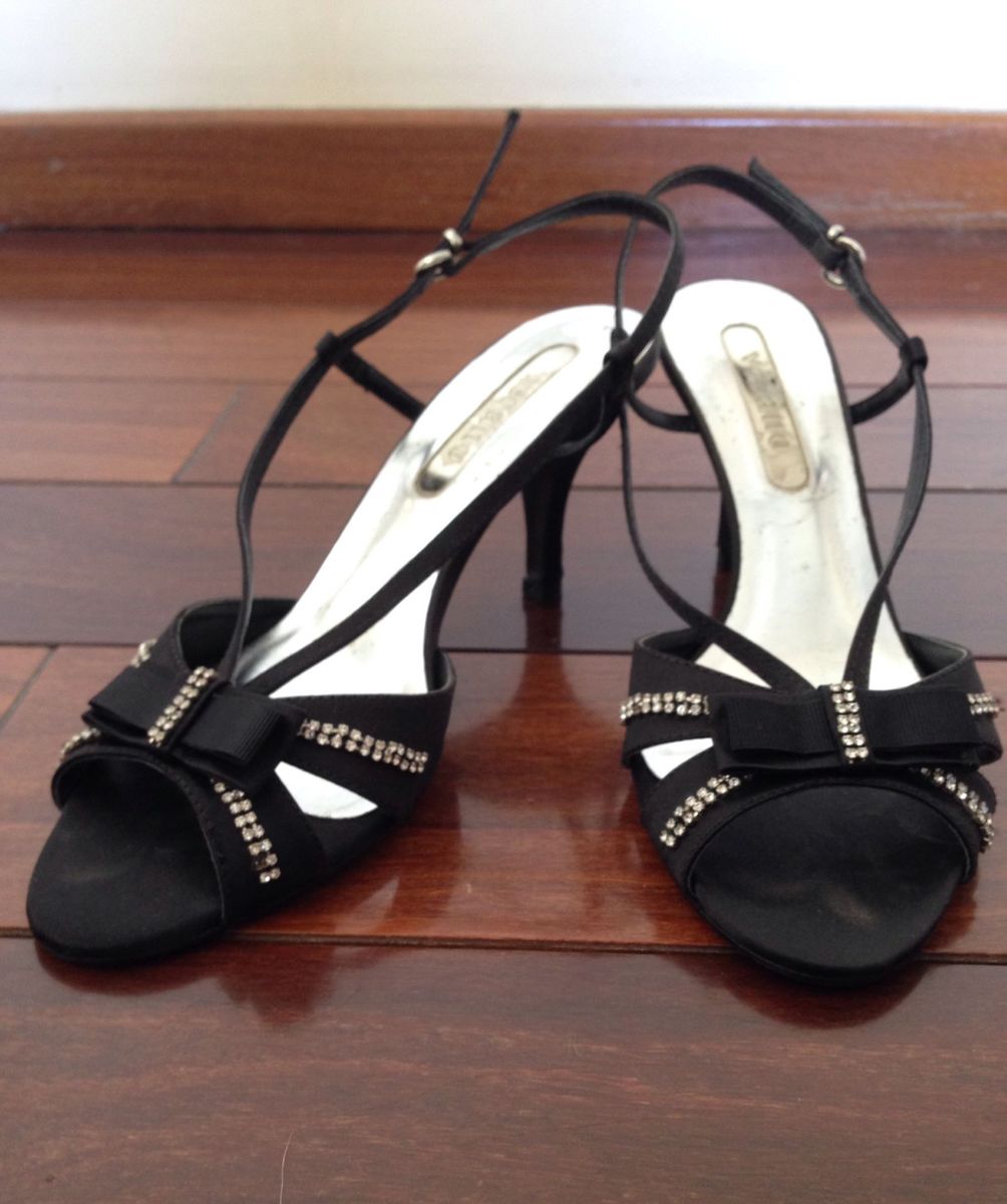 sandalias chiques e confortaveis