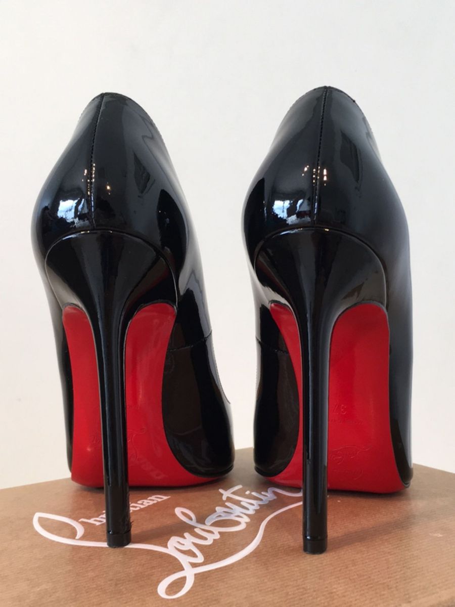 louboutin feminino preço