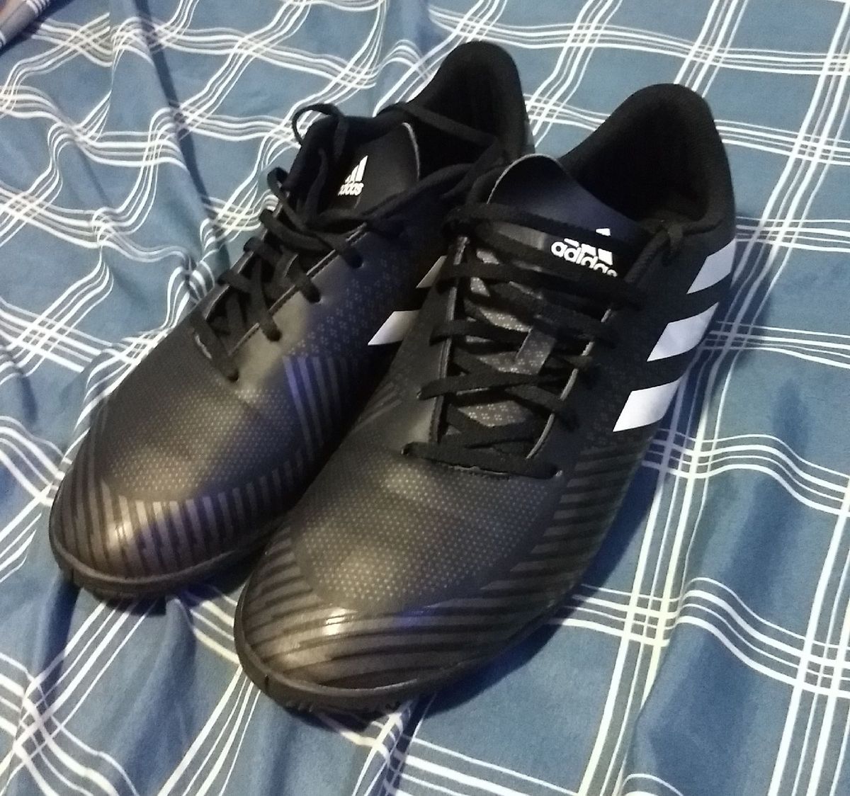 tenis futsal adidas 45