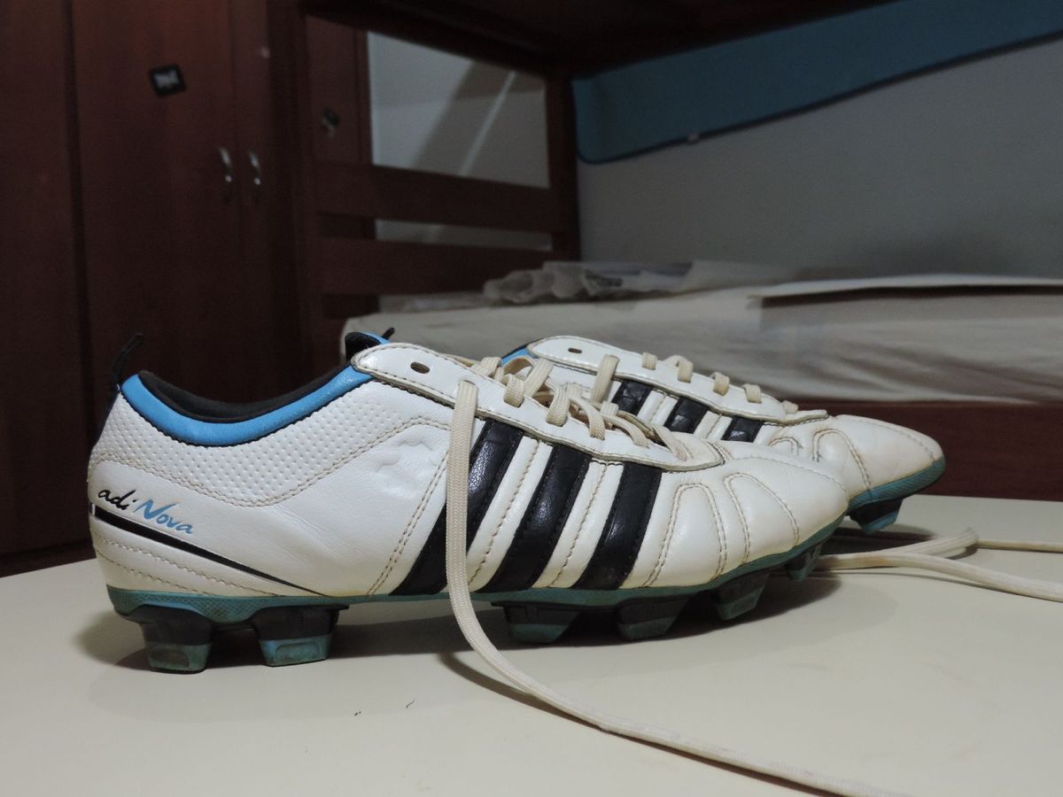 chuteira adidas adinova