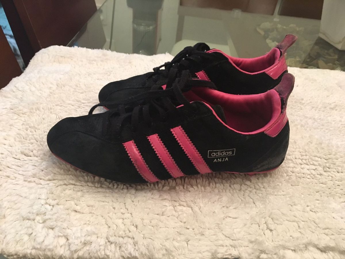 chuteira adidas feminina