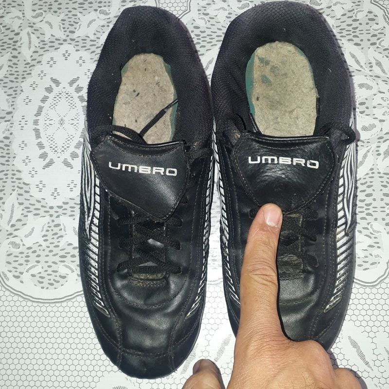 Tenis futsal hot sale umbro antigo