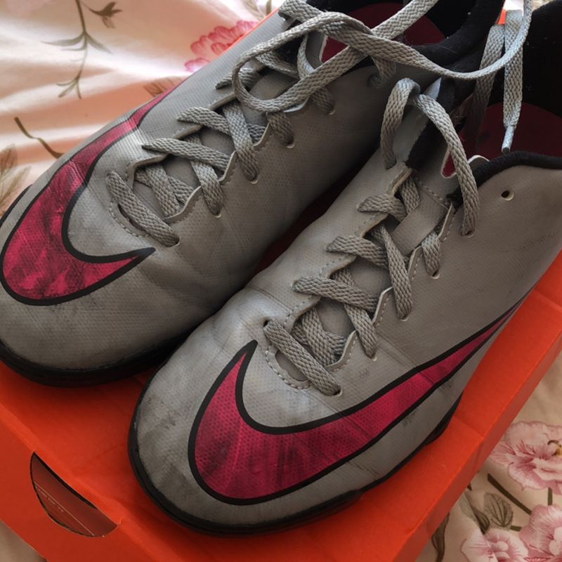 Nike mercurial cinza e rosa hotsell