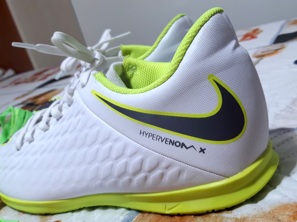 Tenis de futsal nike hot sale hypervenom