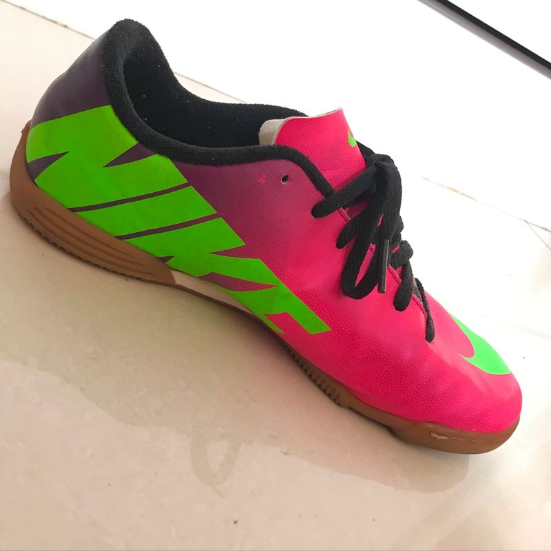 Chuteira de Futsal Nike Mercurial Rosa Verde Roxo Tênis Feminino Nike  Usado 53117430 enjoei