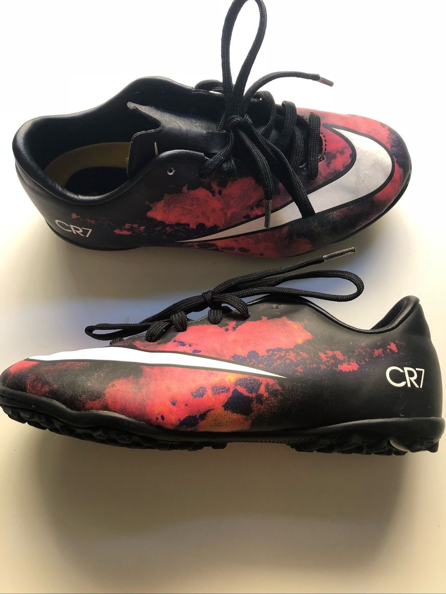 chuteira cr7 feminina