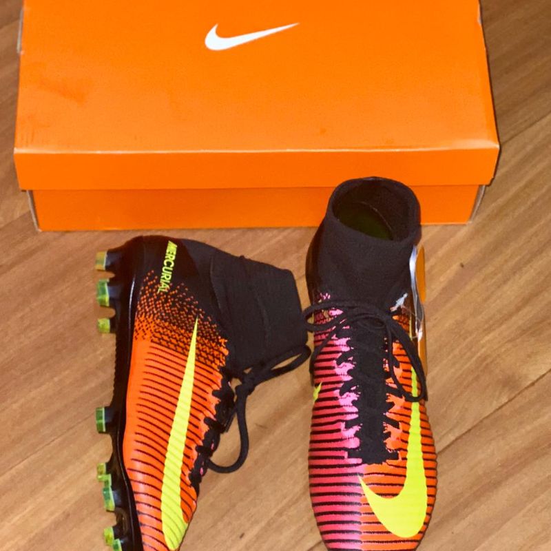 Chuteira nike store hypervenom primeira linha