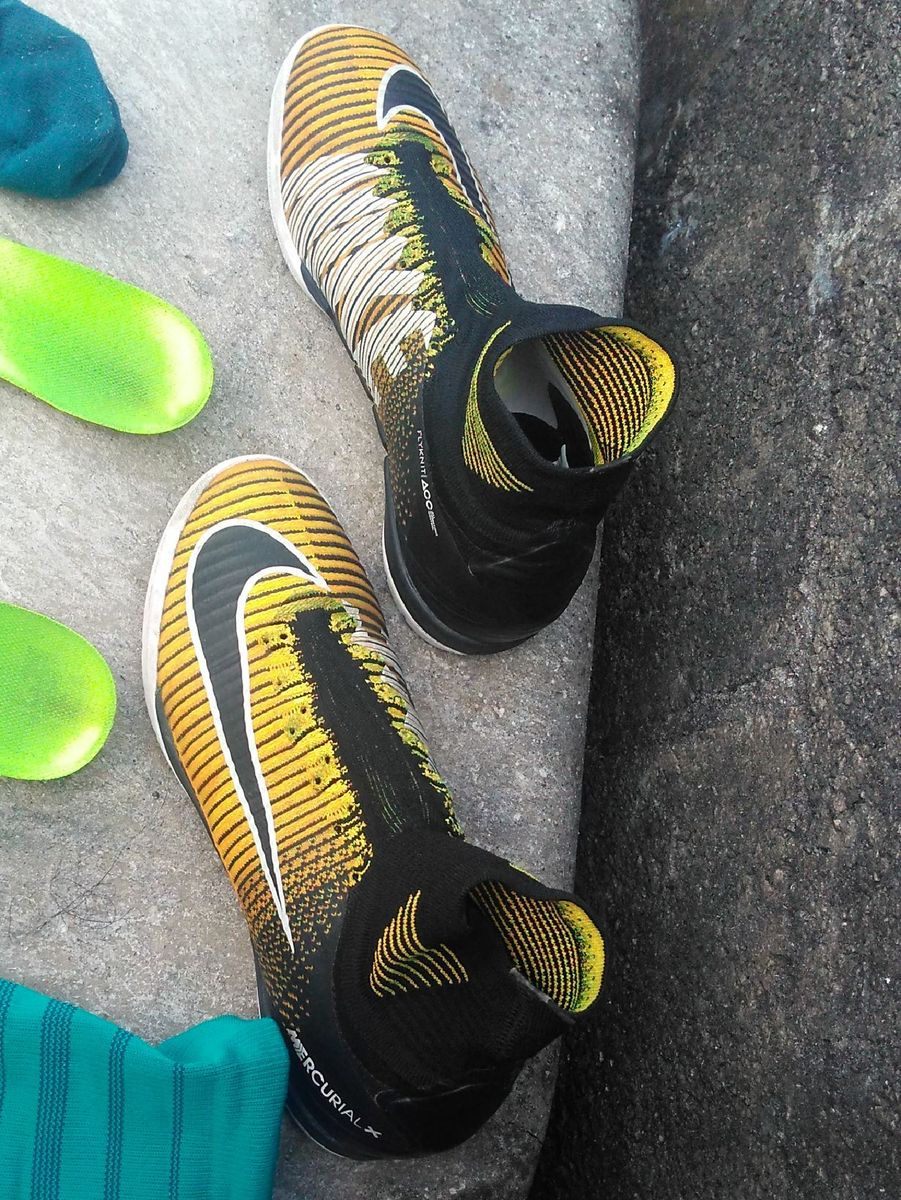 tenis futsal cano alto