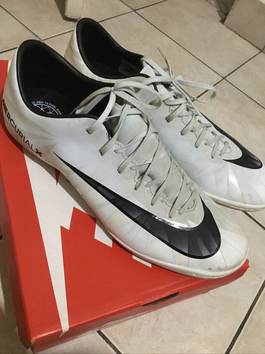 chuteira nike 44