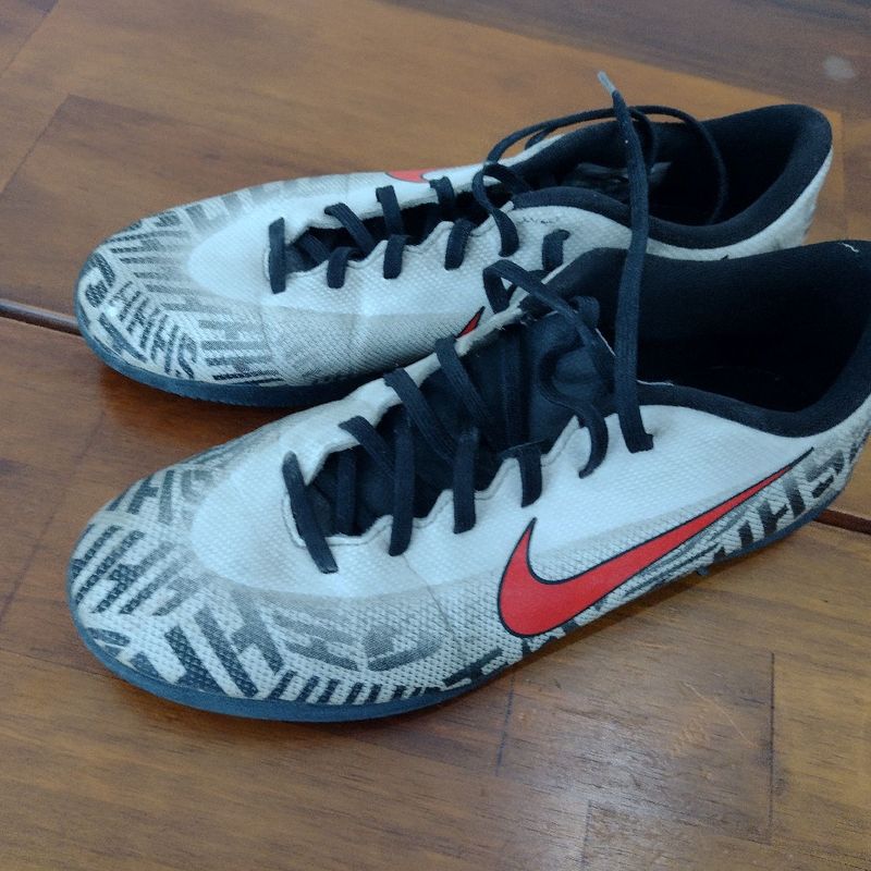 Chuteira nike clearance tamanho 38