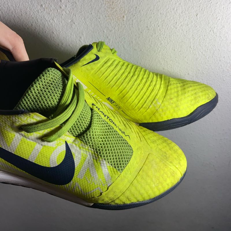 Chuteira futsal nike phantom venom hot sale academy ic