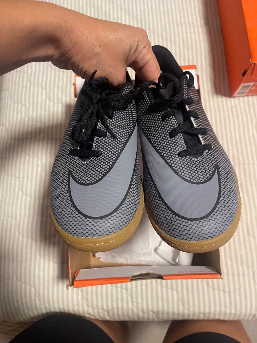 Tenis futsal 2024 nike 36