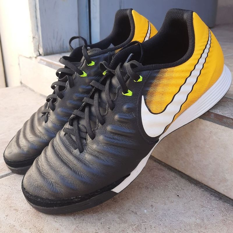 Chuteiras de store futsal nike tiempo