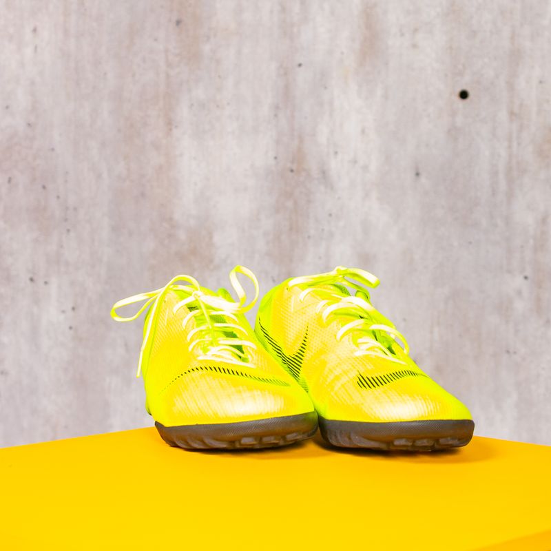 Chuteira Neon Mercurial Nike Sapato Feminino Nike Nunca Usado