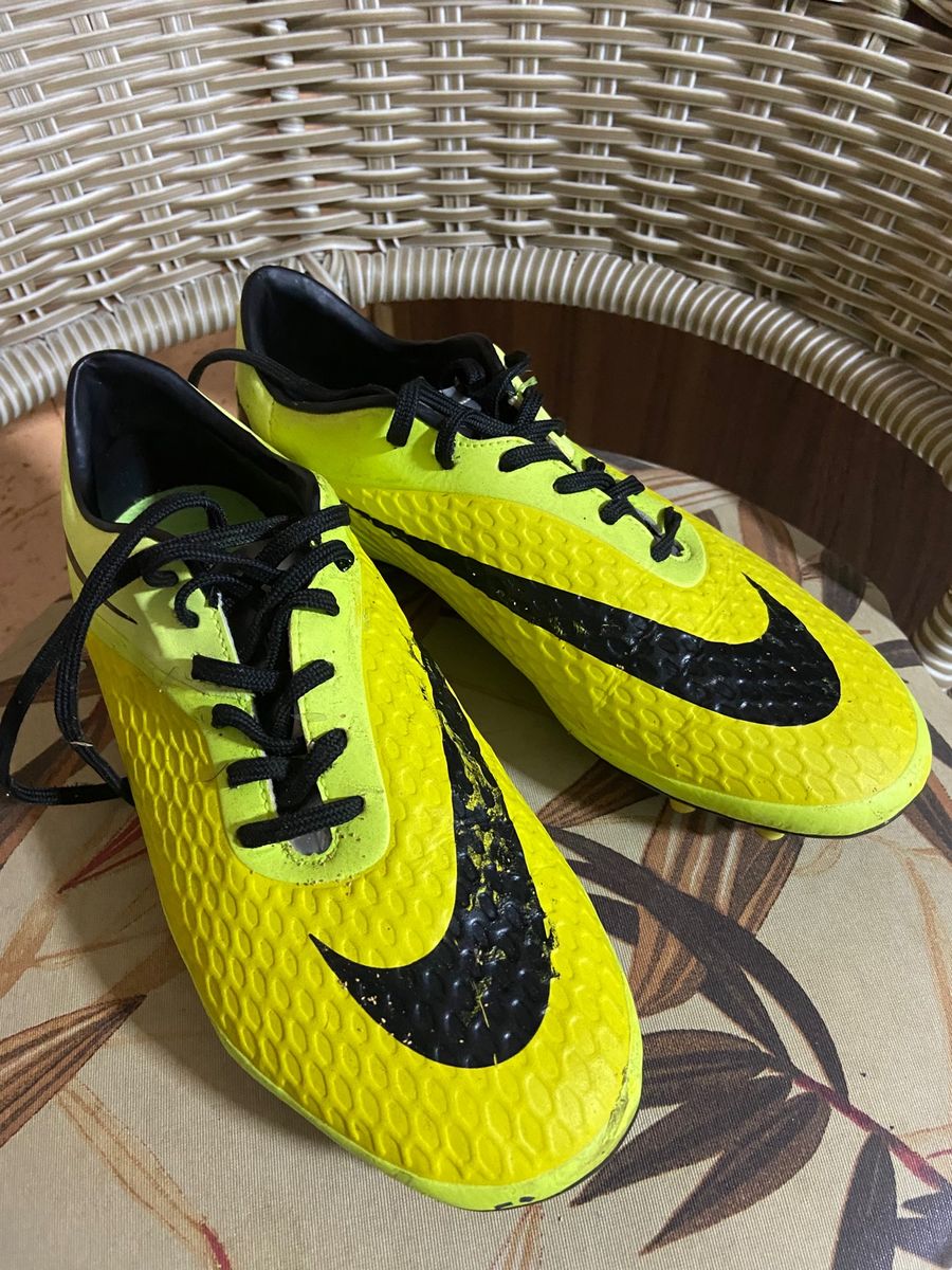 Chuteira nike 2024 hypervenom phelon fg