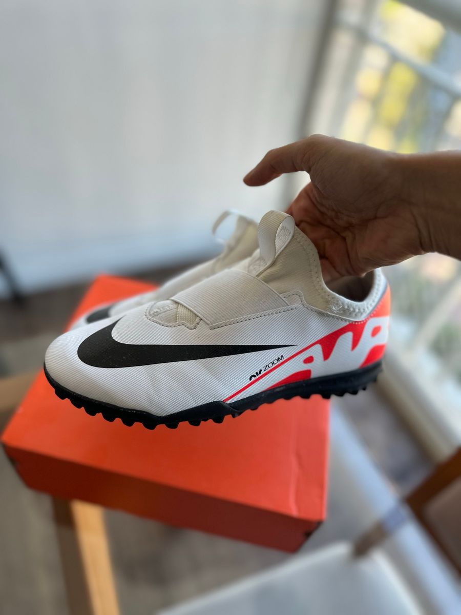 Chuteira Nike sem Cadarço Nike Usado 105627205 enjoei