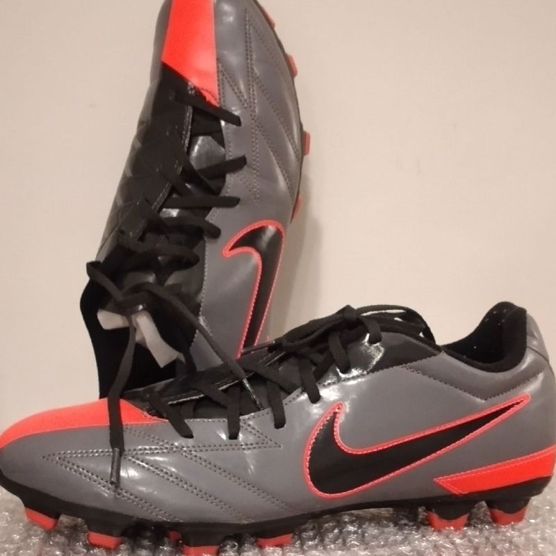 Chuteira best sale t90 nike